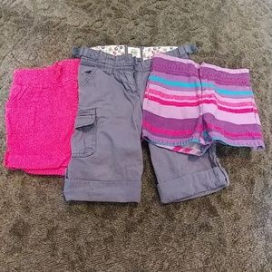 Bundle of 5T girls shorts / capris